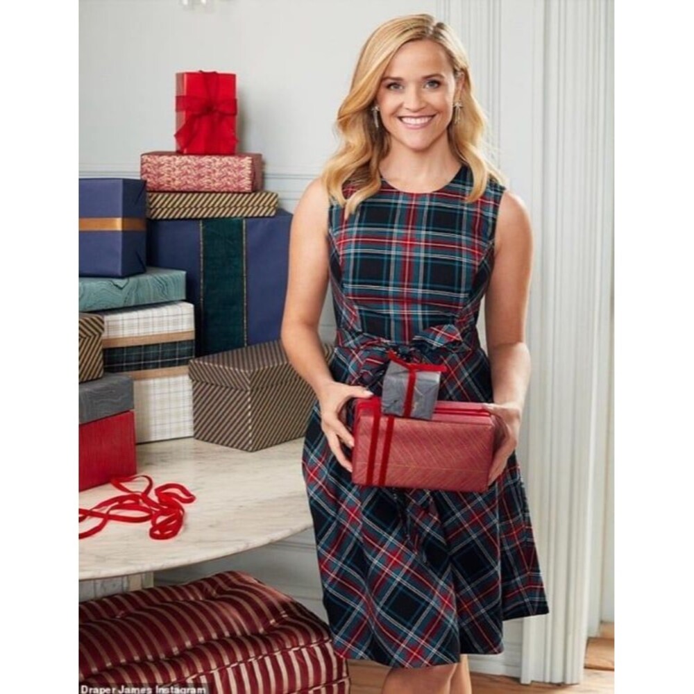 Draper James Georgia Plaid Love Circle Holiday Dress Tartan Pattern Small